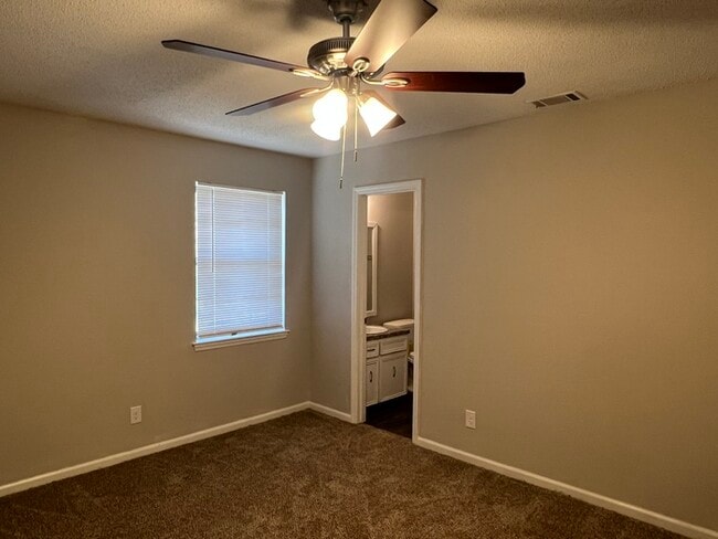 Building Photo - 2715 Jadestone Dr