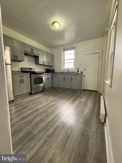 Building Photo - 6065 Chester Ave