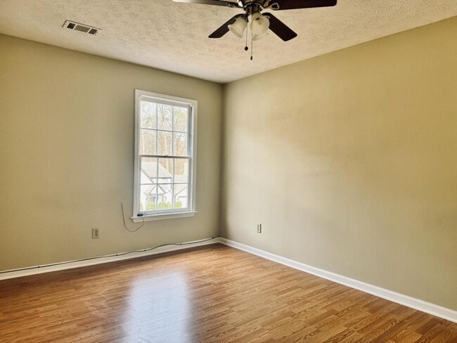 Building Photo - 3624 Manchester Dr