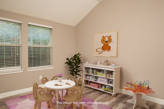 Building Photo - 2109 Hanakoa Falls Dr