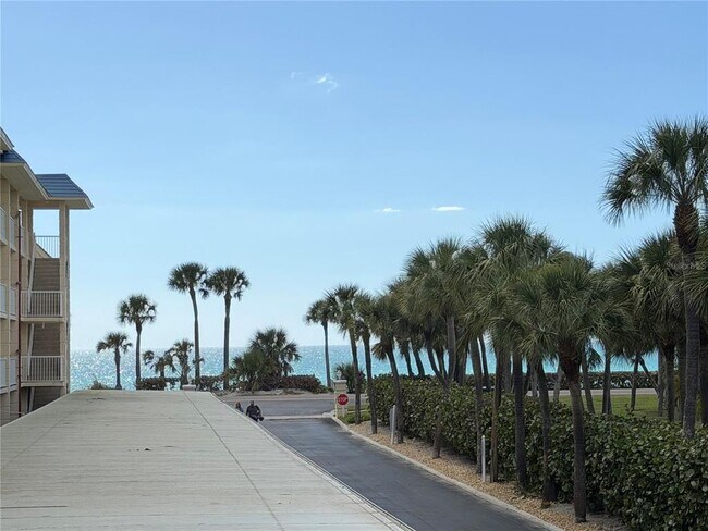 Building Photo - 3806 Gulf of Mexico Dr