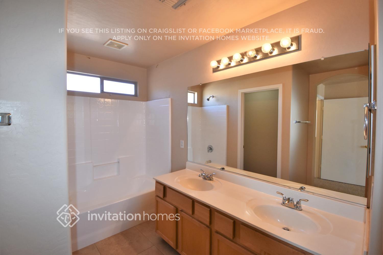 Building Photo - 11411 W Yuma St