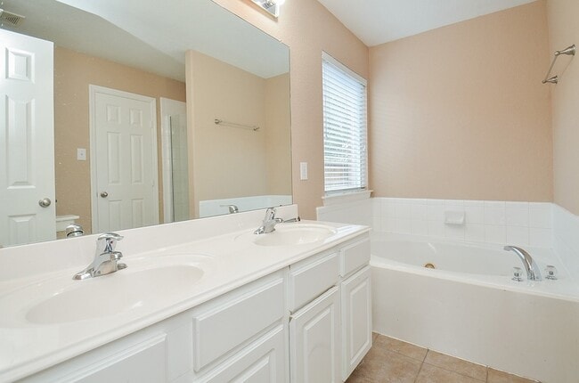 Building Photo - 7134 Winston Ranch Pkwy