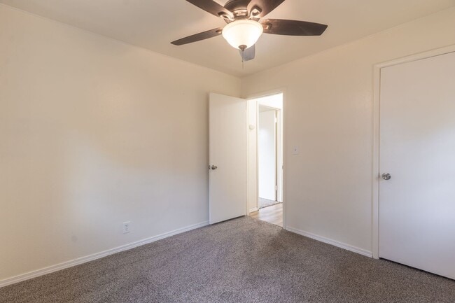 Building Photo - RENT TO OWN – Warr Acres!