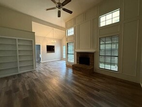 Building Photo - 4445 Odessa Dr