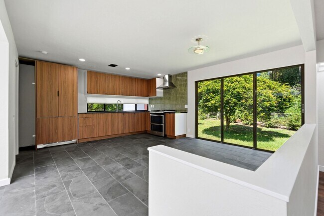 Building Photo - 2266 SW 43rd Pl
