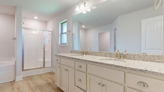 Building Photo - 6227 Pineapple DR