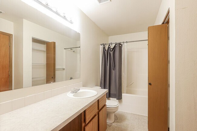 Building Photo - 6805 Jericho Ln SW