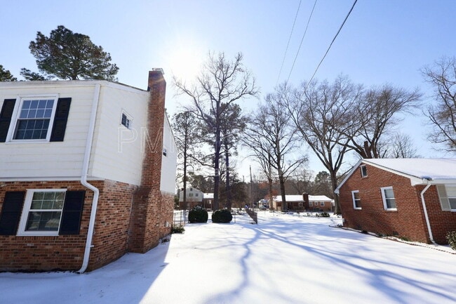 Building Photo - 6521 Parliament Rd