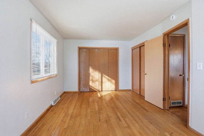 Building Photo - 846/848 Greenwood Court