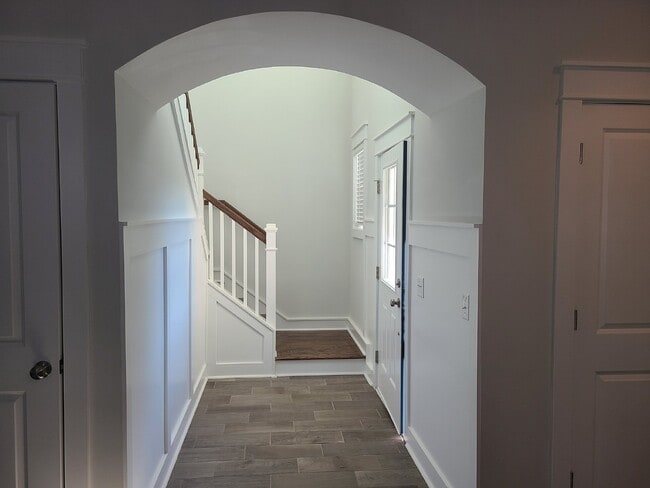 Building Photo - Four Bedroom Home on the North End of Hilton Head Island!