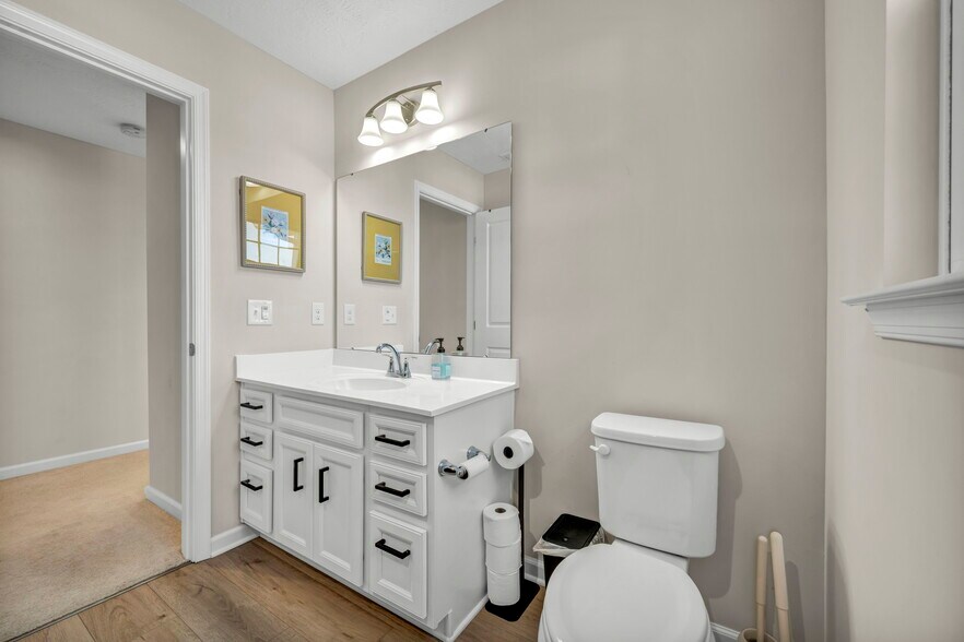 Building Photo - 1117 Kadas Ln