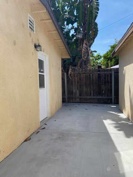 Building Photo - 3153 Garden Ave