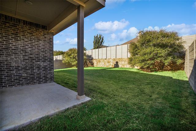 Building Photo - 821 Meadows Dr