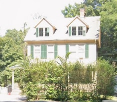 Building Photo - 84 N Main St