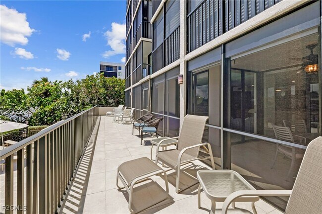 Building Photo - 10562 Gulf Shore Dr