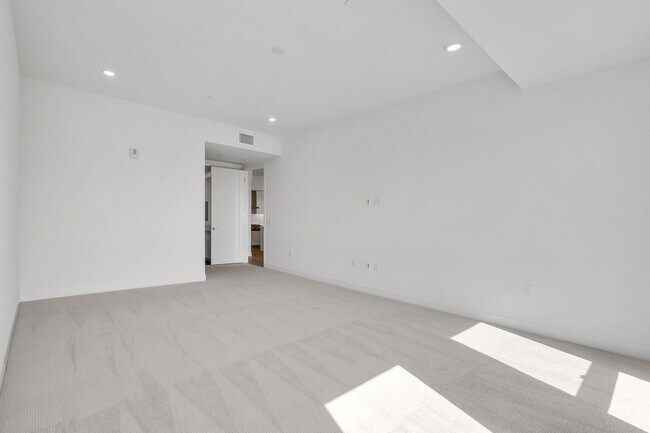 Building Photo - 4507 Rivington