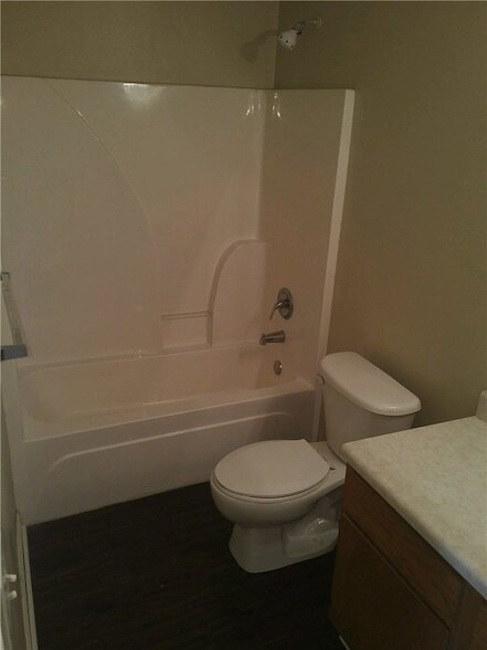 Building Photo - 334 Graystone Cir