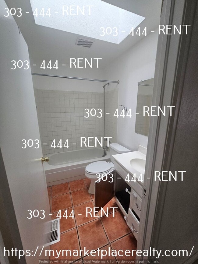 Building Photo - Family Friendly 4 Bed 2 Bath home in Denver