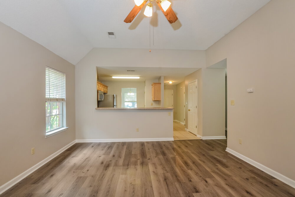 Building Photo - 8408 Cross Point Dr