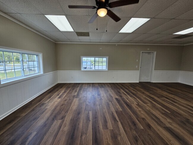 Building Photo - 1198 Holly Springs Rd