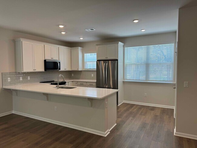 Building Photo - 4 Bedroom Home at Bailey's Cove on Hilton Head Island | Small footprint. Big island life.