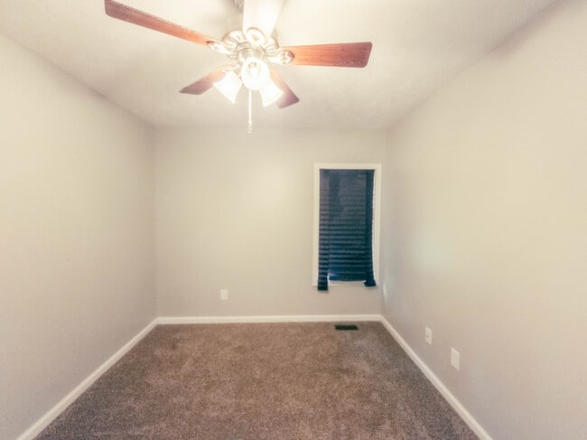 Building Photo - 200 Rowland Cir