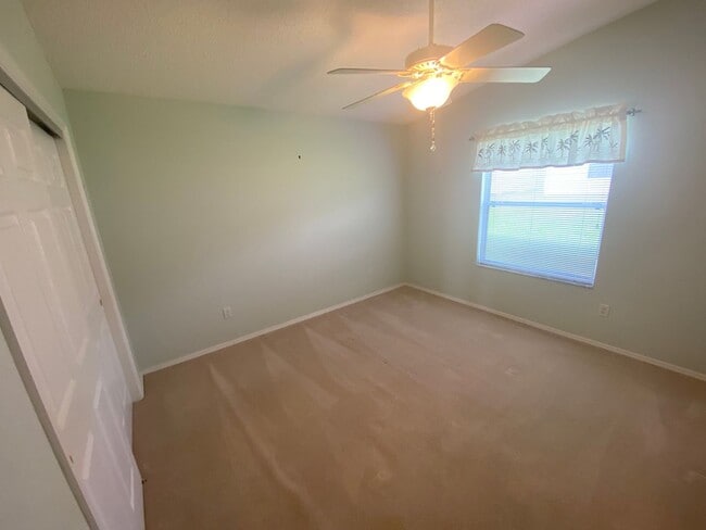 Building Photo - Lovely and Spacious Unfurnished, 2 + 2 Pat...