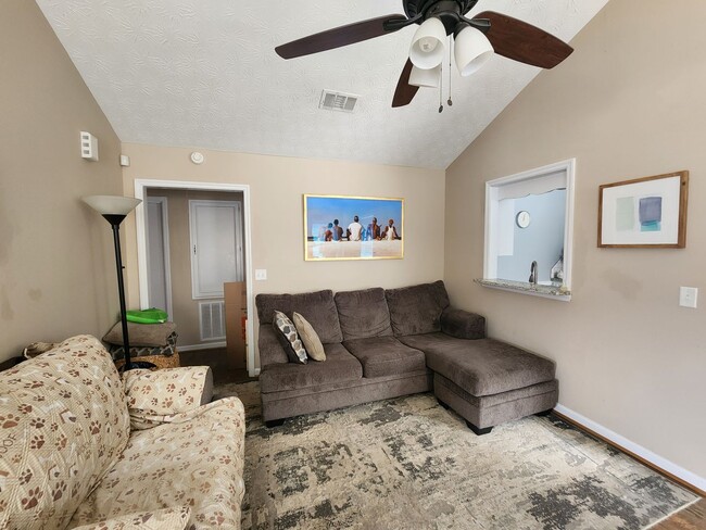 Building Photo - Cozy 3 Bedroom 2 Bath Corner Lot in Columbus, GA