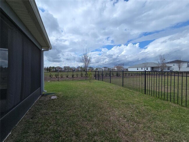 Building Photo - 2130 Bur Oak Blvd