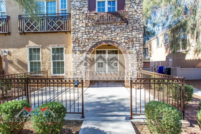 Building Photo - 2743 S Sulley Dr