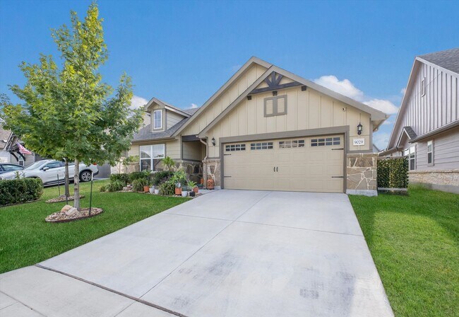 Building Photo - Bright & Airy Home on Curling Post
