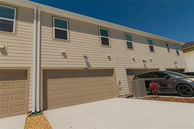 Building Photo - 2037 Calm Soul Wy