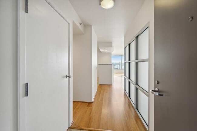 Building Photo - One Pacific Tower - 1 bedroom + den