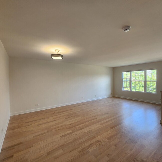 Building Photo - 1716 Windward Dr