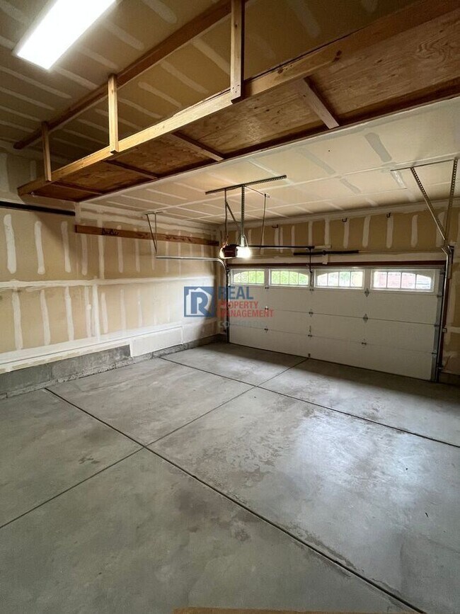 Building Photo - 10828 Heatherton Cir