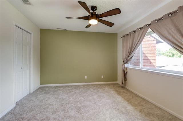 Building Photo - 8404 Forest Ln