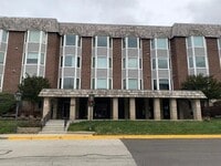 Building Photo - 2400 Archbury Ln