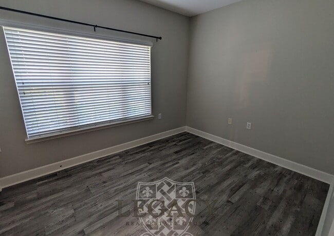 Building Photo - 8045 Bienville Dr