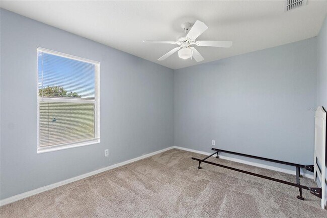 Building Photo - 546 Windsor Pl