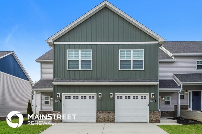 Building Photo - 2072 N Sarah Dr