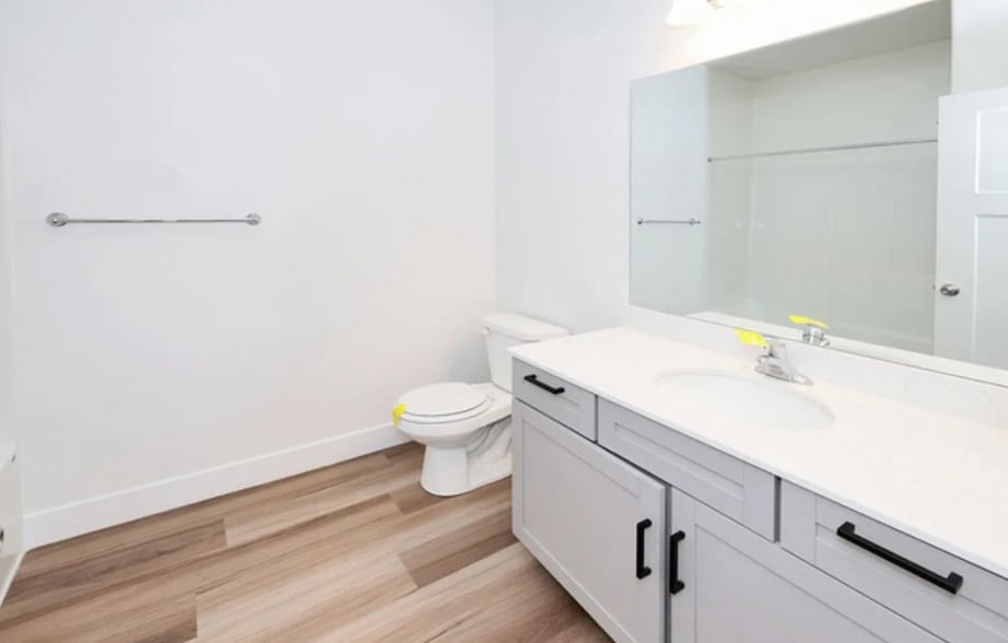 Bathroom #1 - 13222 S Dominica Ln