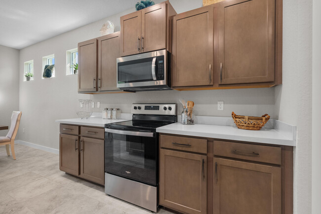 Building Photo - 4491 NW Oakleaf Ct