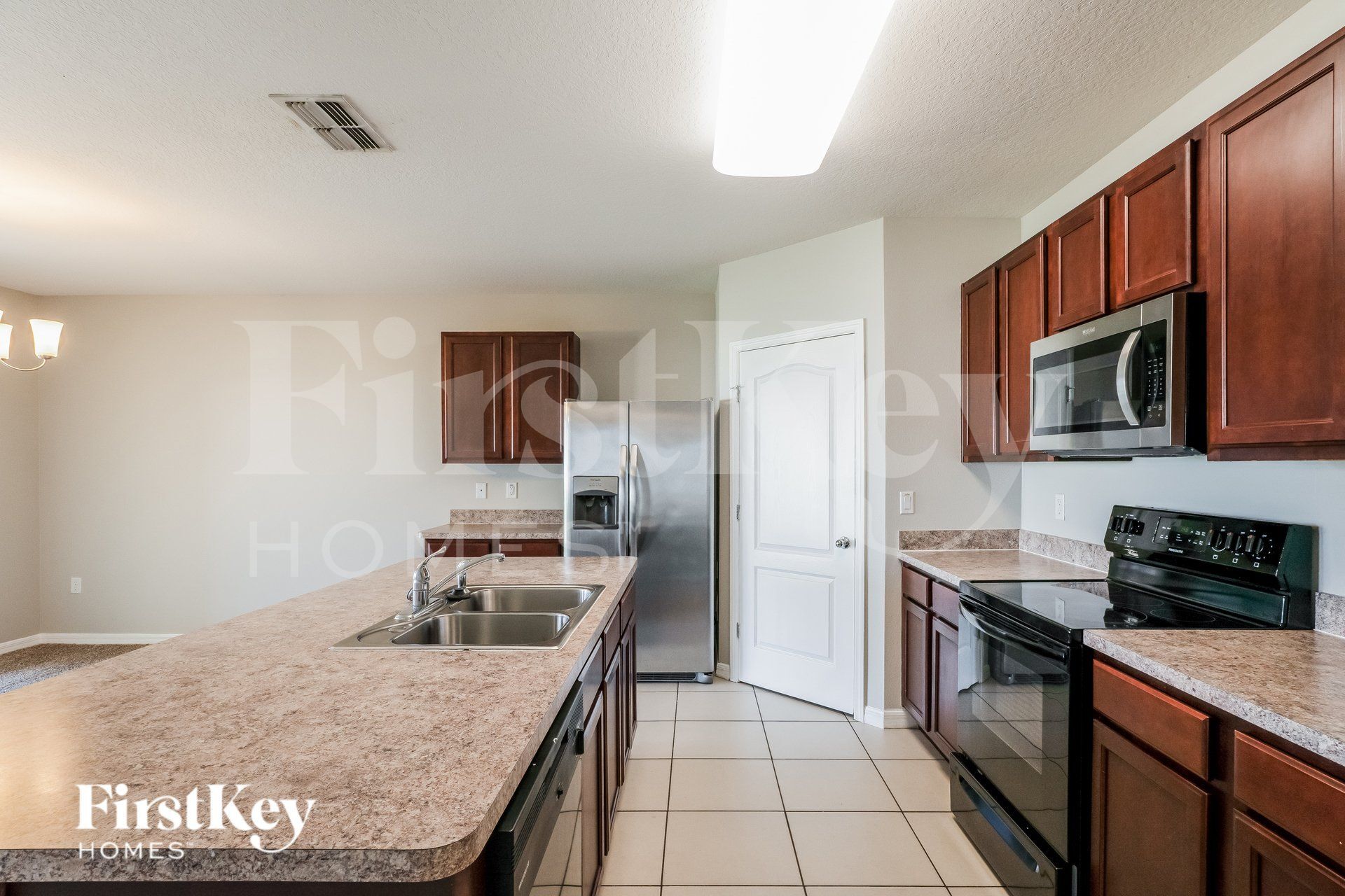 Building Photo - 6091 Grey Heron Dr