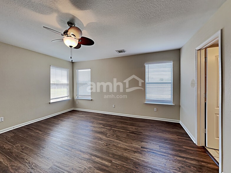 Building Photo - 3846 Clobourne Crossing Ln