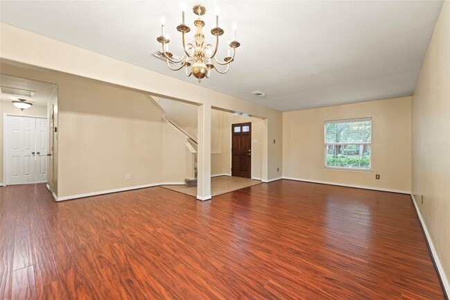 Building Photo - 32227 Willow Creek Park