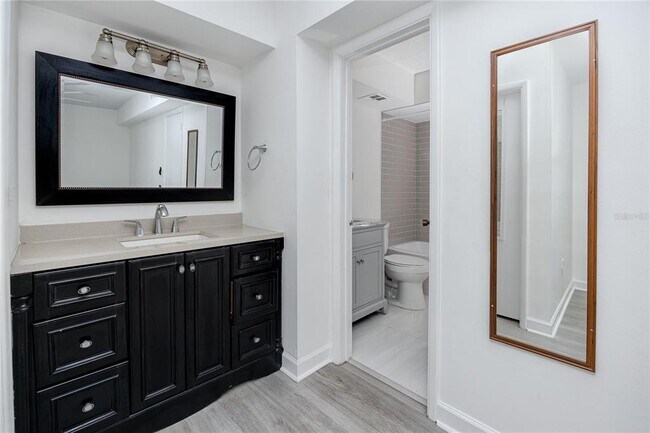 Building Photo - 2207 Belleair Rd