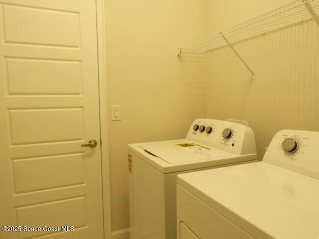 Building Photo - 1126 Kylar Dr NW