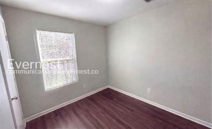 Building Photo - 183 Cloverbrook Dr