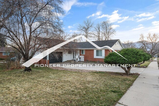 Building Photo - Beautifully Renovated Ranch Home with 2 Car Garage, AC, Garden Space & Prime Location